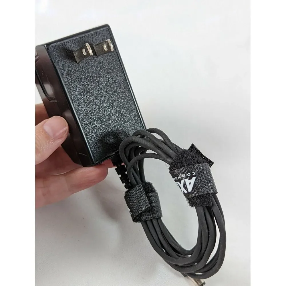 Dell 240W AC Adapter LA240PM160 GA240PE1-00‎ 00MFK9 0FWCRC 19.5V 12.3A